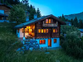 Maissen Holiday Home in Valbella with Views and Ski-In/ski-Out Perks