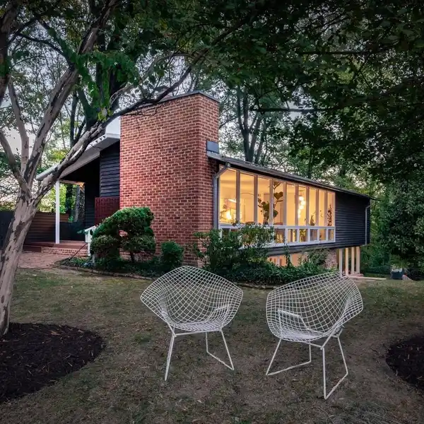 ICONIC GOODMAN DESIGN WITH DECKSIDE FOREST VIEWS