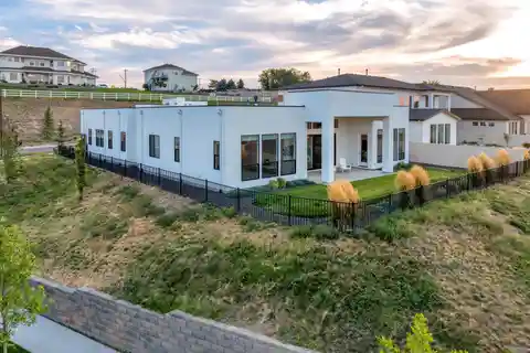 Beautiful Single-Level Home in Sky Mesa