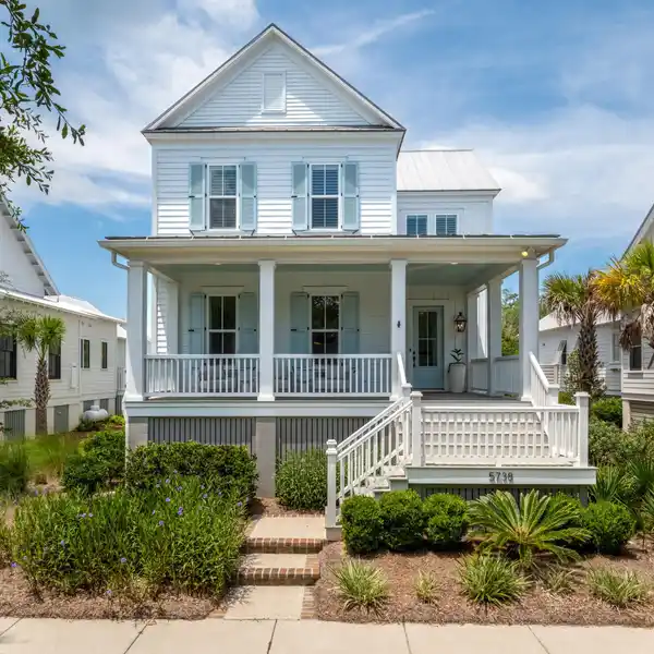 WATERFRONT KIAWAH RIVER HOME WITH RESORT AMENITIES