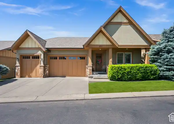 CUSTOM HOME IN GATED ARCADIA