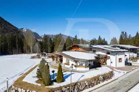 Special Property in a Picturesque Setting