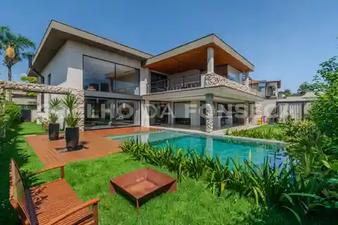 Wonderful Home with the Finest Details