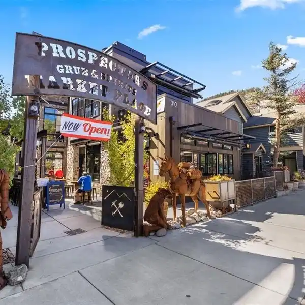 URBAN MOUNTAIN LIVING IN PROSPECTORS MARKETPLACE