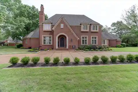 Spacious Home on over an Acre in the Highlands