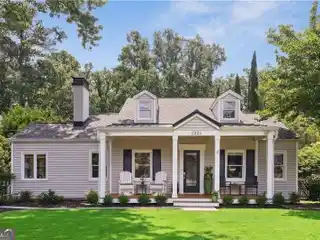 Charming Morningside Cottage
