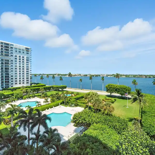 REMODELED HOME IN RAPALLO SOUTH