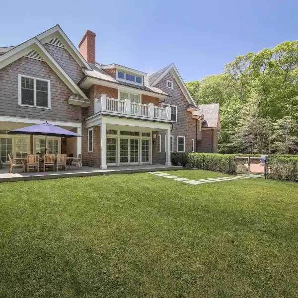 BEAUTIFUL HOME ON TWO ACRES FOR RENT