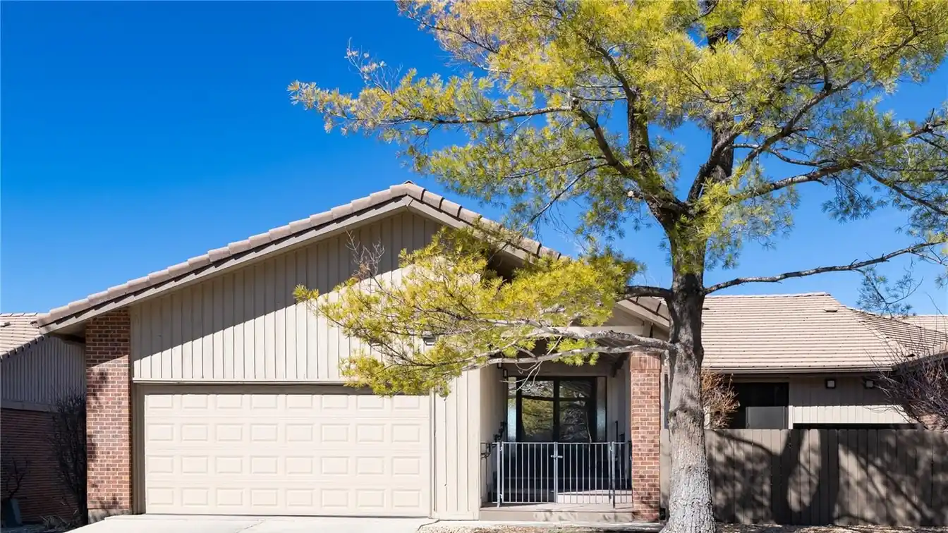Completely Renovated Ranch-style Townhome