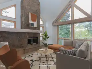 Private Townhouse Retreat