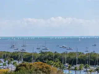 Ritz-carlton Luxury Living
