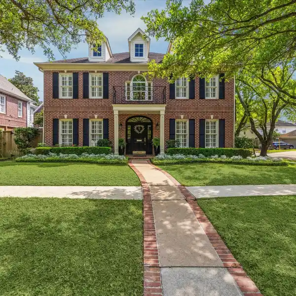 STATELY CORNER RESIDENCE