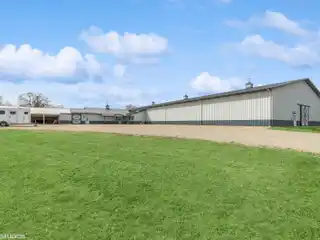 15-acre Equestrian Ranch