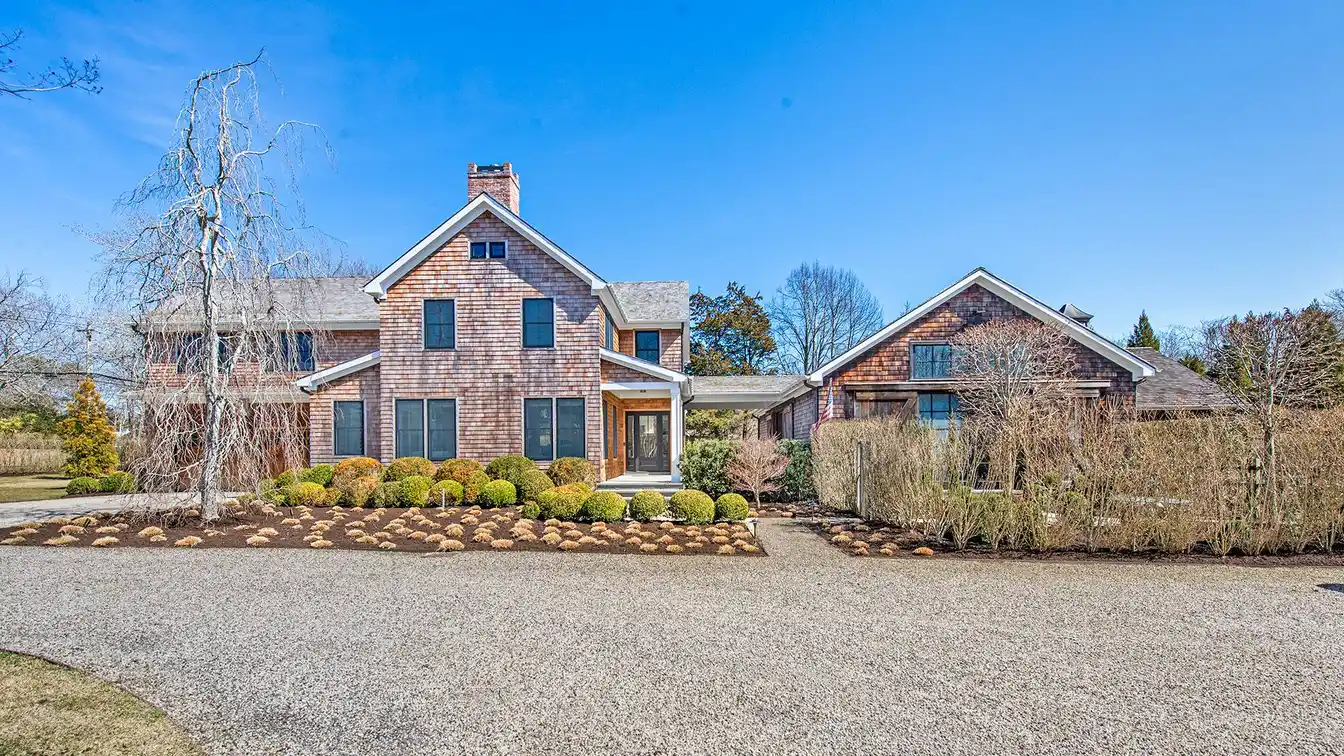 Magnificent Five Bedroom Home for Lease