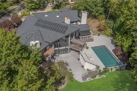Incredible Contemporary Home in the Point