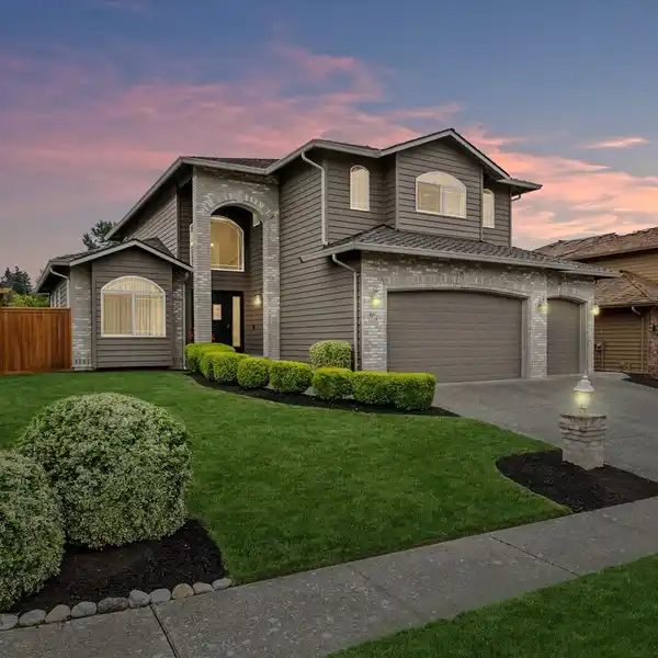 UPDATED HOME ON A LARGE CORNER LOT IN APPLE TREE