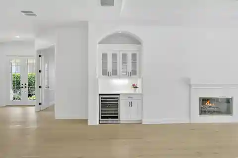 Western Lake Views, Pool, and Prime Location