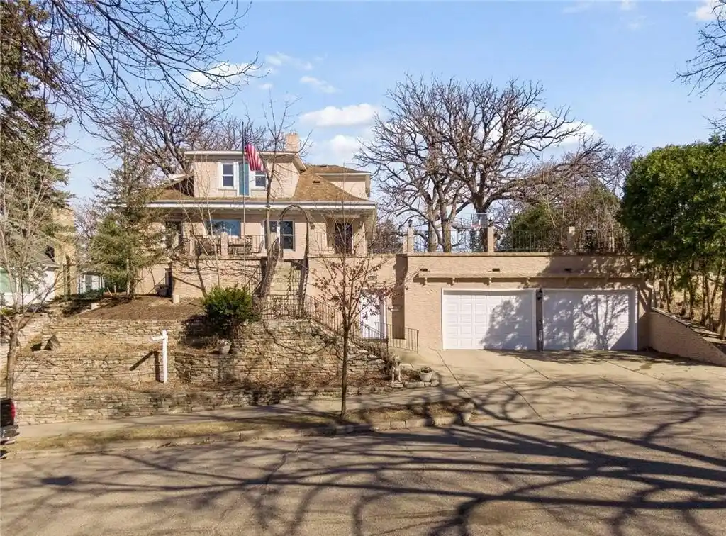 Private Urban Oasis in Sought-after Neighborhood