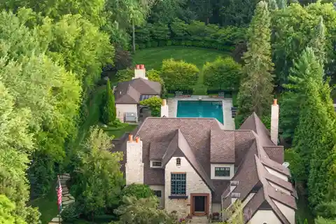 Captivating 1.5-Acre Estate