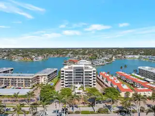 Recently Remodeled Condo in the Moorings