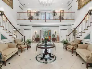 Georgian Colonial Estate on 39 Private Acres