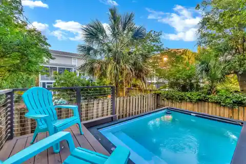 A Piece of Paradise in a Desirable Coastal Community