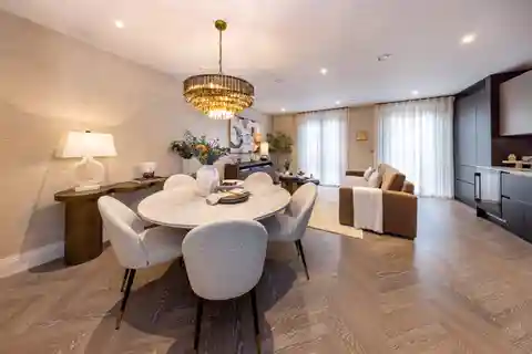 Sophisticated Duplex with Spa-Inspired Bathrooms