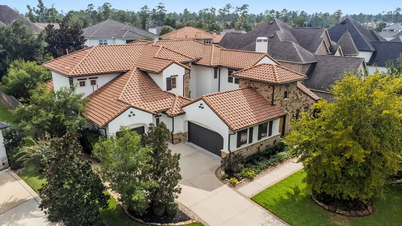 Meticulously Maintained Estate in Creekside Park