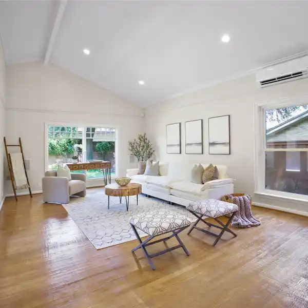 MOVE-IN-READY CONTEMPORARY STYLE HOME