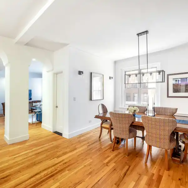 SPRAWLING NOMAD DUPLEX
