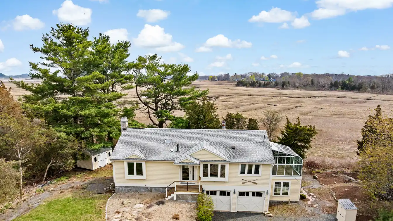 Panoramic Views of Plum Island Sound...
