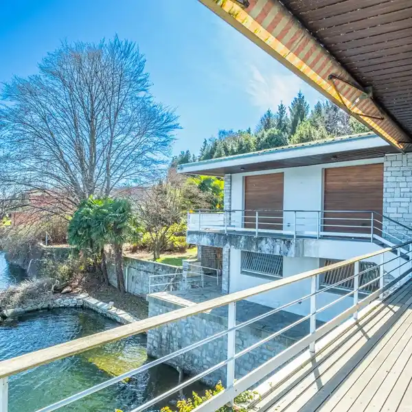PRESTIGIOUS VILLA ON LAKE MAGGIORE