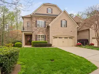 Impressive Property Close to Everything