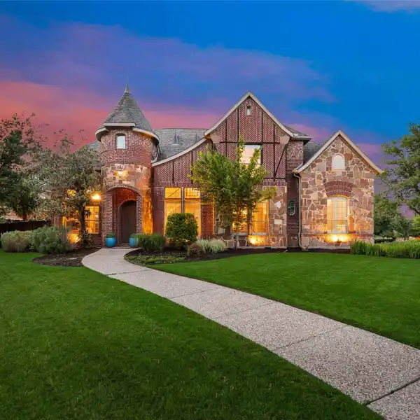 FORMER MODEL HOME IN STONEBRIDGE RANCH