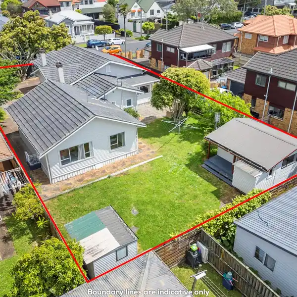 GORGEOUSLY RENOVATED BUNGALOW