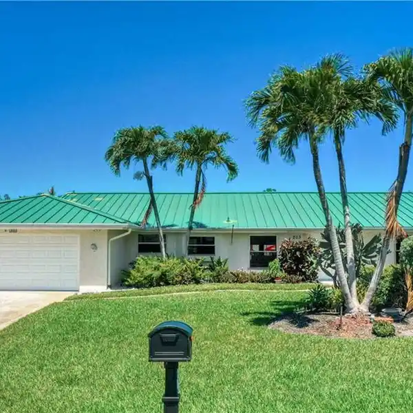 PRIME CANAL-FRONT CORNER LOT