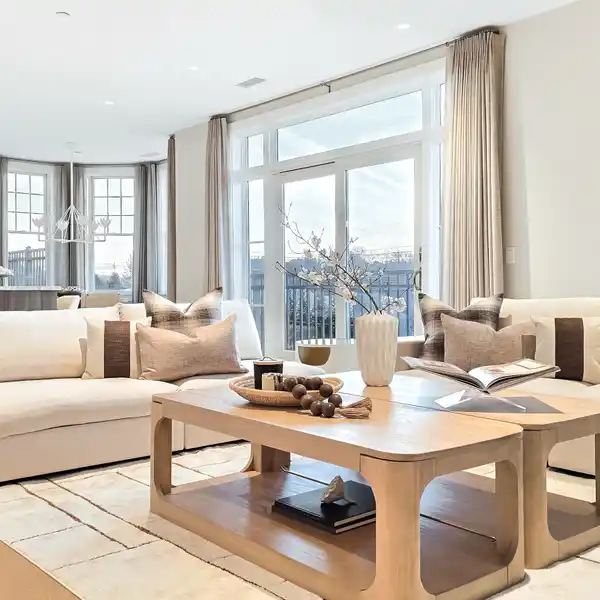 SOPHISTICATED THREE BEDROOM CONDO GEM