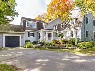 Wonderful Colonial in a Serene Setting
