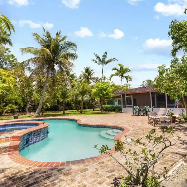 QUINTESSENTIAL SOUTH MIAMI HOME