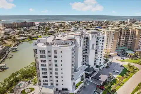 Sophisticated Coastal Elegance at Grandview