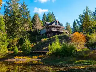 One-of-a-kind 5.8-acre Bowen Property