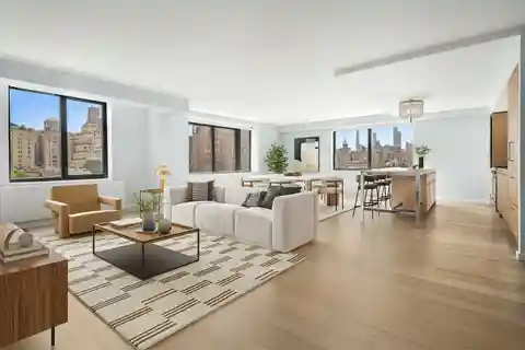 Full-Service Upper West Side Home with Amenities