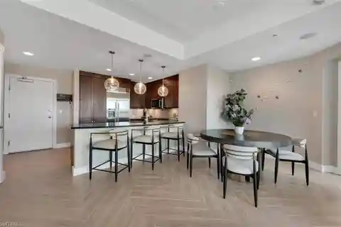 Beautiful Mercato Condominium