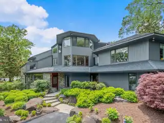 Luxury Retreat on the Severn River