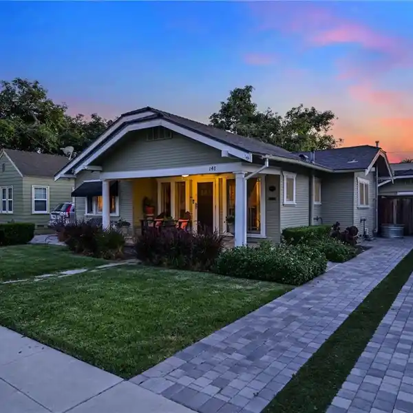 CHARMING SINGLE-STORY COLONIAL REVIVAL HOME