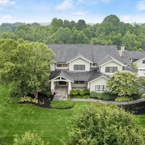 EXCEPTIONAL CUSTOM CRAFTSMAN RESIDENCE