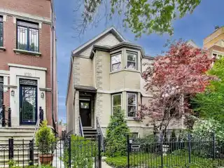 Modern Lincoln Park Home with Open Floorplan