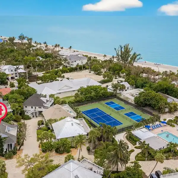 ISLAND GETAWAY IN SUNSET CAPTIVA