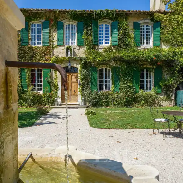 CHARMING 18TH CENTURY BASTIDE