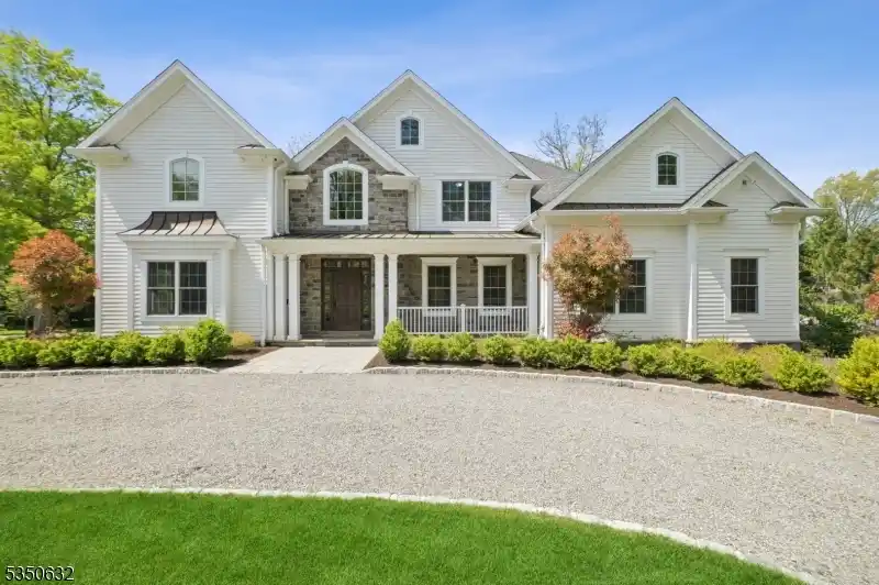 Extraordinary Colonial Home with the Perfect Plan